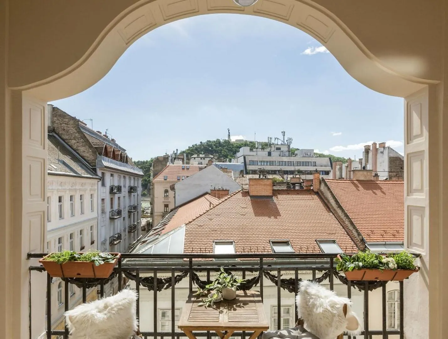 Walk To Vaci Street - Live In Lux Designer Apt Budapest 0*,