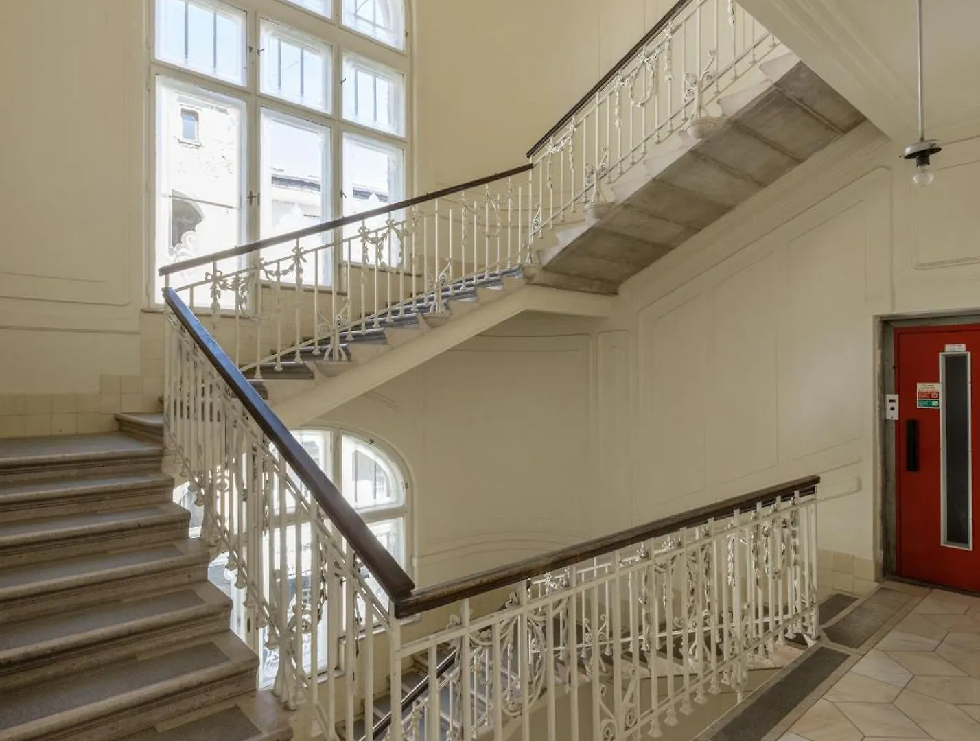Apartment Walk To Vaci Street - Live In Lux Designer Apt Budapest