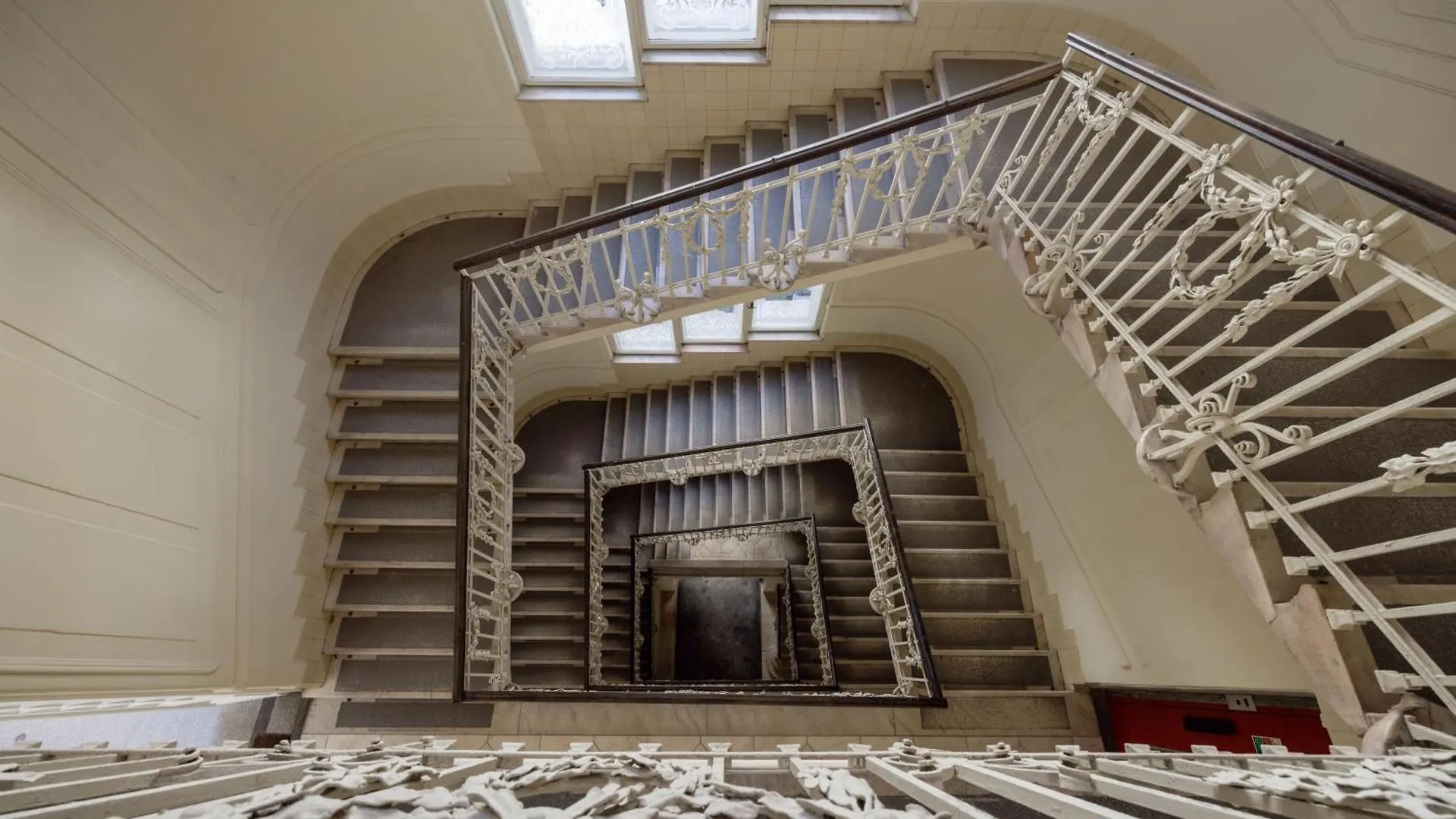 Walk To Vaci Street - Live In Lux Designer Apt Budapest Hungary